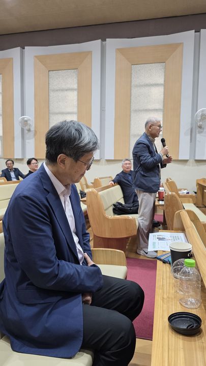 북토크 · 질의응답